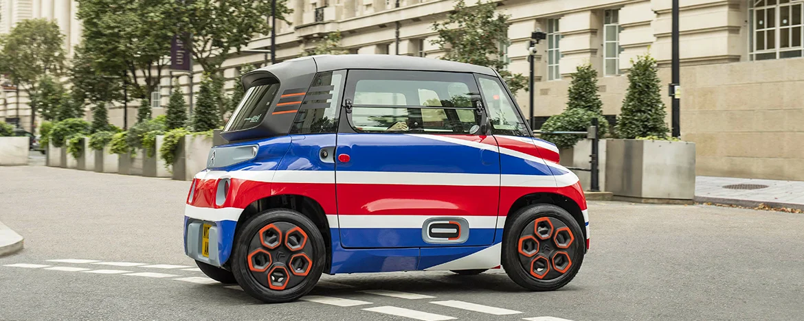 Citroen Ami driving