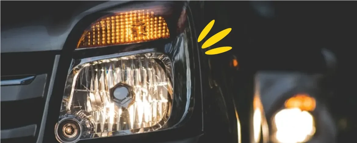 Headlights on dipped beams