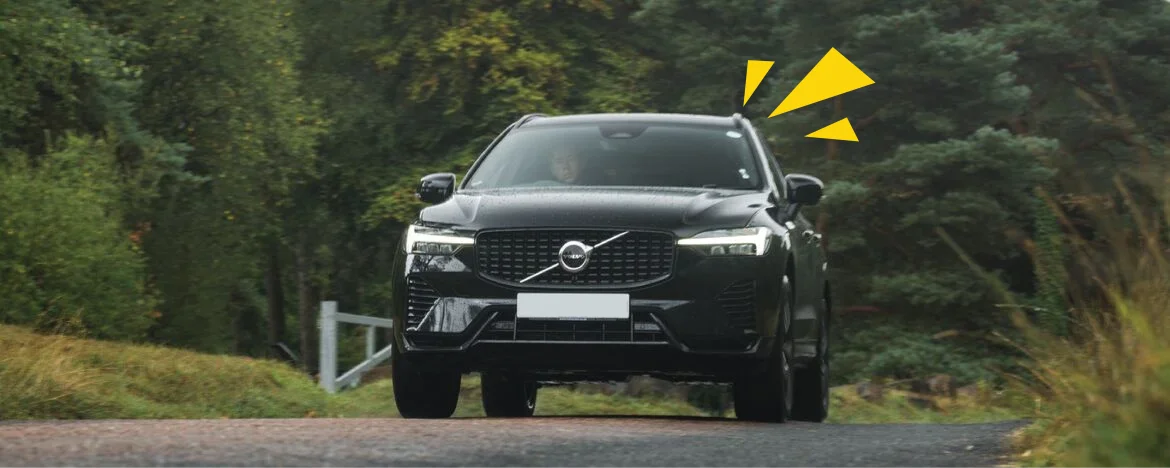 Volvo XC60 driving front