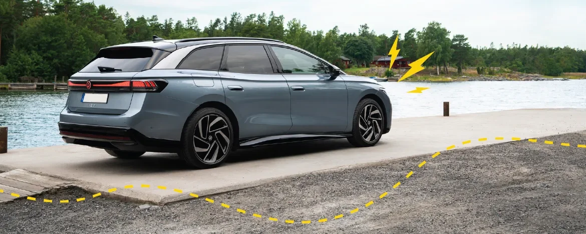 VW ID.7 Tourer with yellow accents