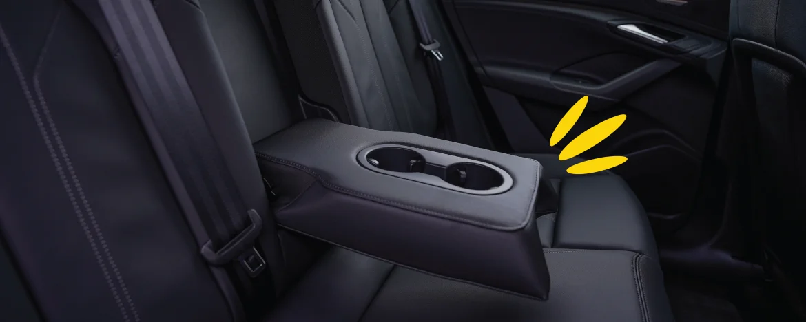 Audi Q6 e-tron rear seats cupholder