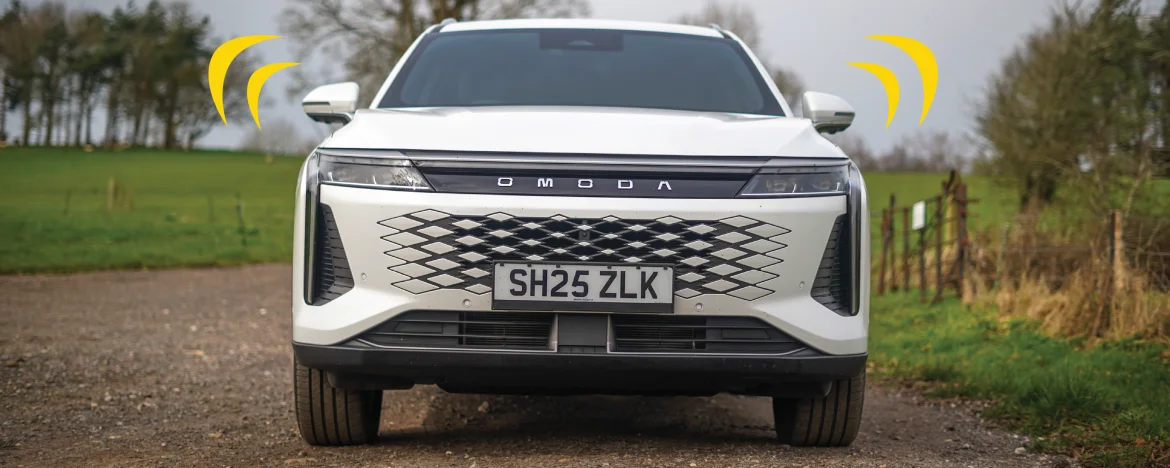 OMODA 9 front view